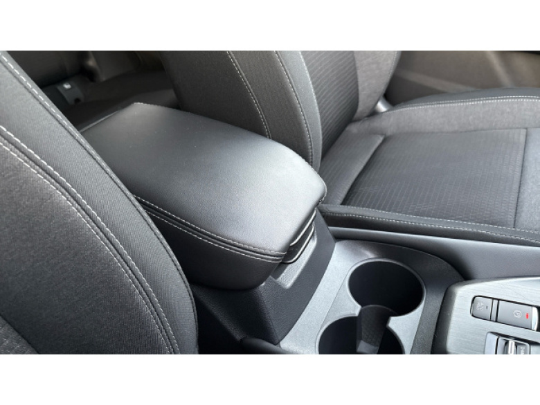 Nissan Qashqai 1.3 DiG-T MH N-Connecta 5dr Petrol Hatchback